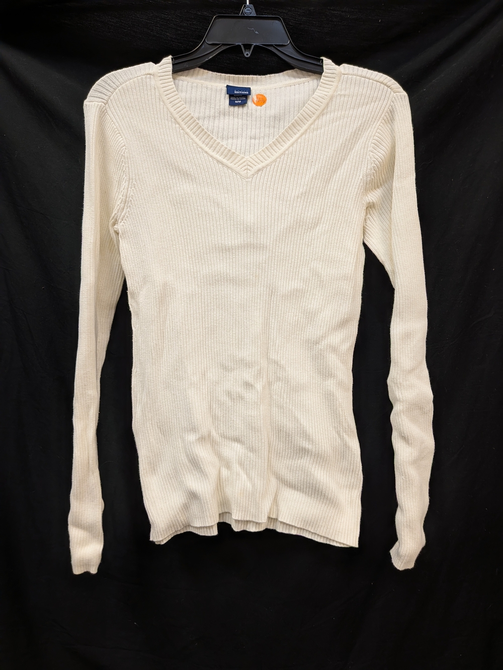 Basic Editions Ivory Ribbed V‑Neck Long Sleeve Sweater